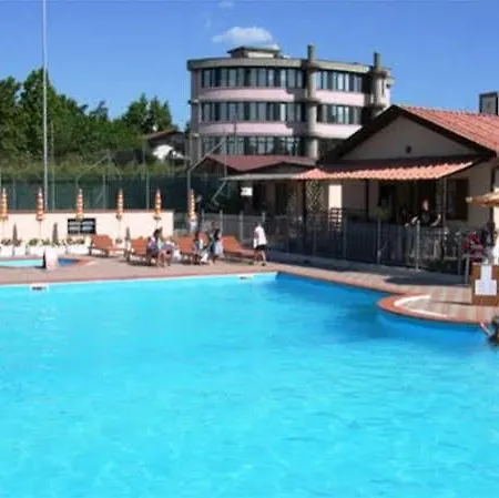 Happy Camping Village Semesterpark 4*